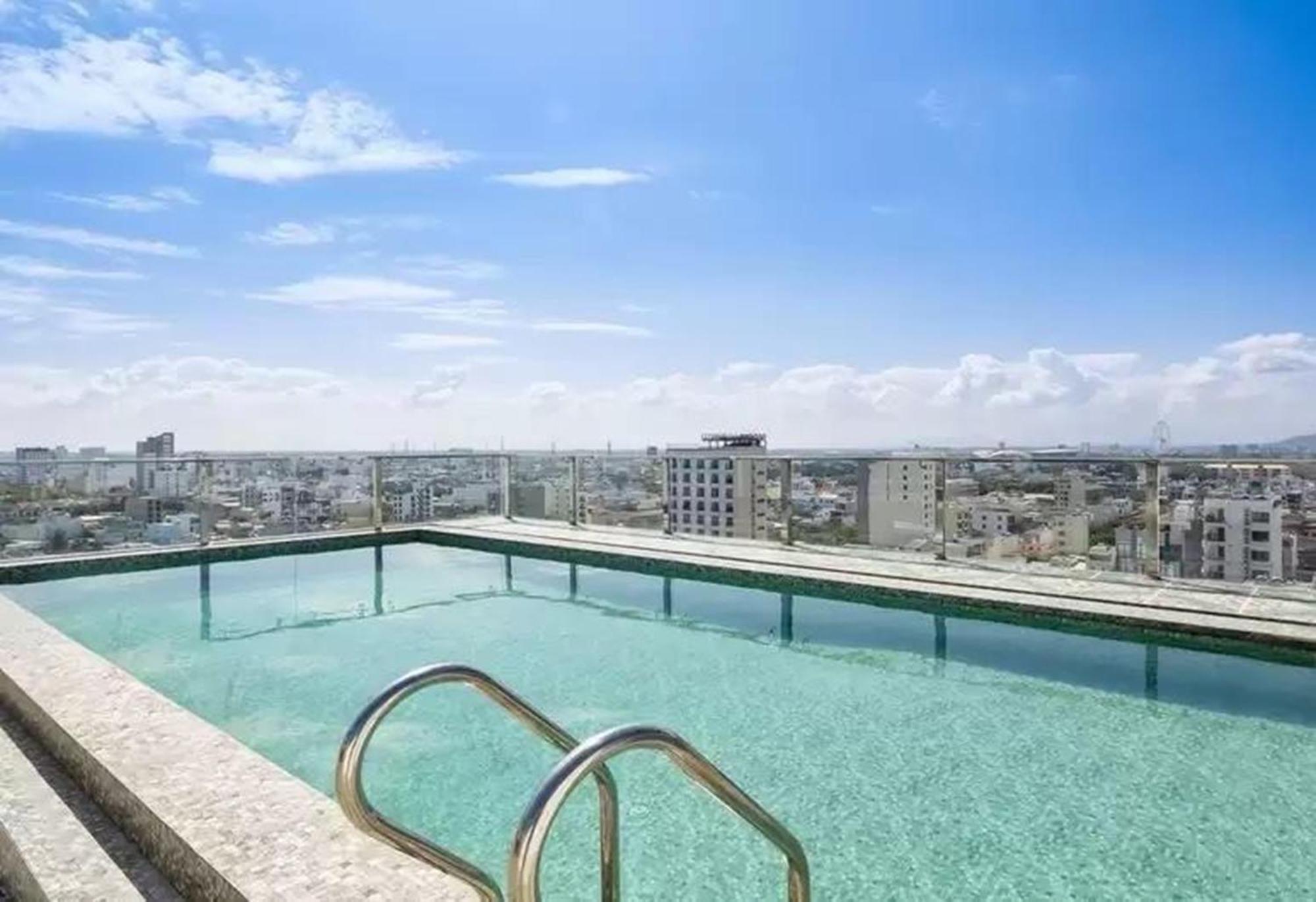 Palazzo Luxury Hotel Da Nang Buitenkant foto