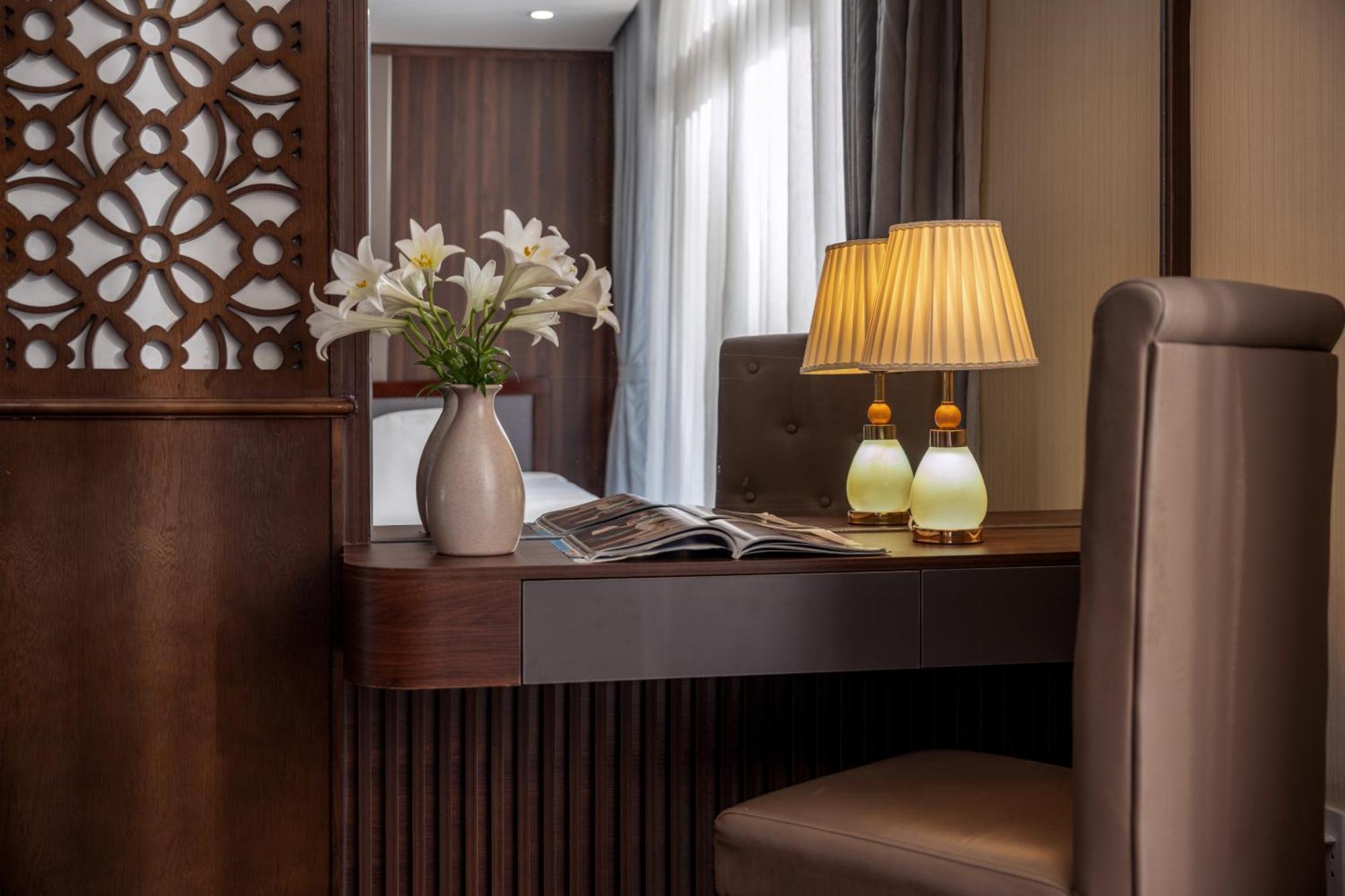 Palazzo Luxury Hotel Da Nang Buitenkant foto